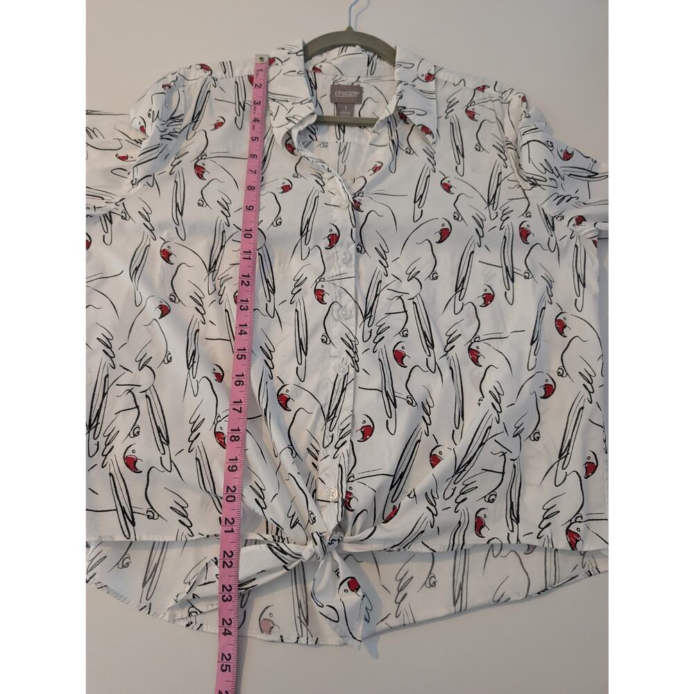 Chicos Top Amazon Parrots Print Tie Front Popover Alabaster Novelty White Size M - Picture 10 of 10